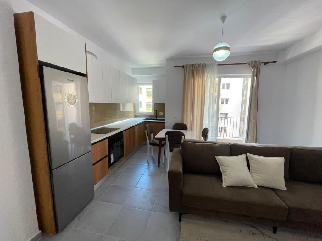 APARTAMENT 1+1 ME QIRA LAPRAK