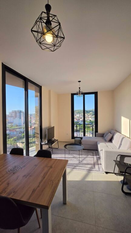 Apartament 2+1 me qera Vlore
