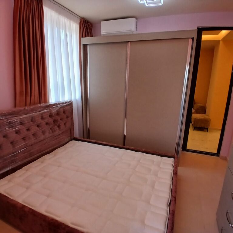 Jepet me qera apartament 1+1 ,Shkolla e Bashkuar!