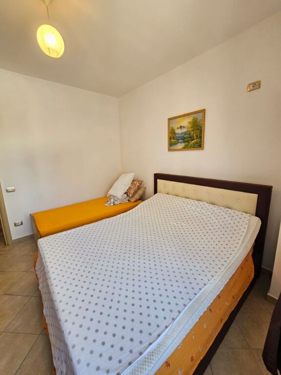 🏡 SHITET APARTAMENT 1+1 NË PLAZH, PRANE RROTES KUQE