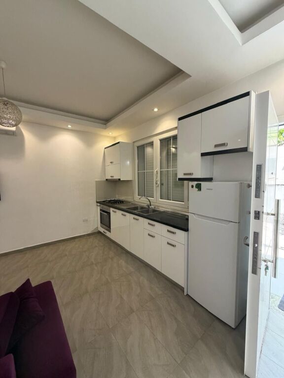 🏡 Casa privata in affitto 2+1 – Via Jordan Misja