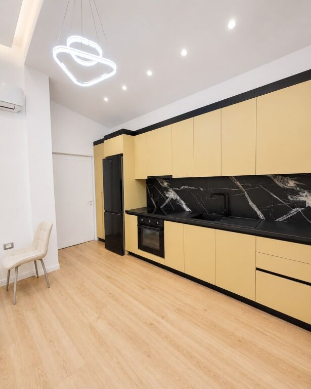 🏡 Jepet me Qira Shtëpi Private në Petrelë 📍