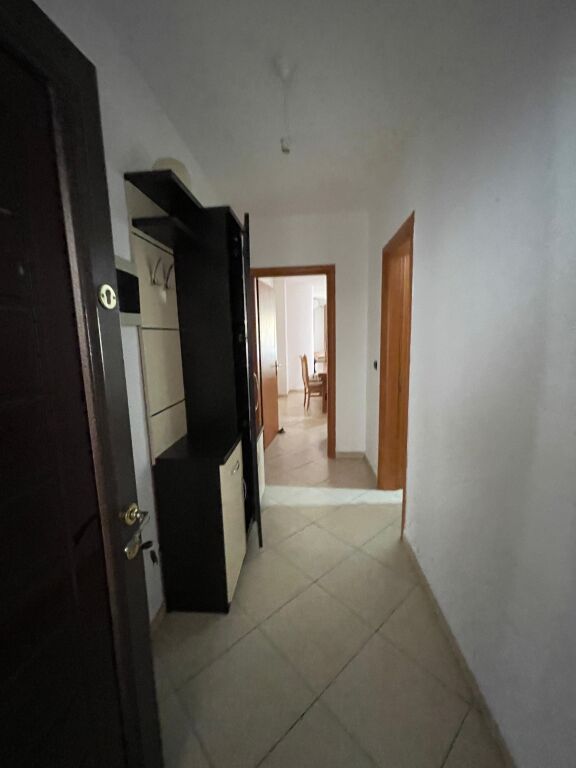 Apartament 2+1 per qera Yzberisht !