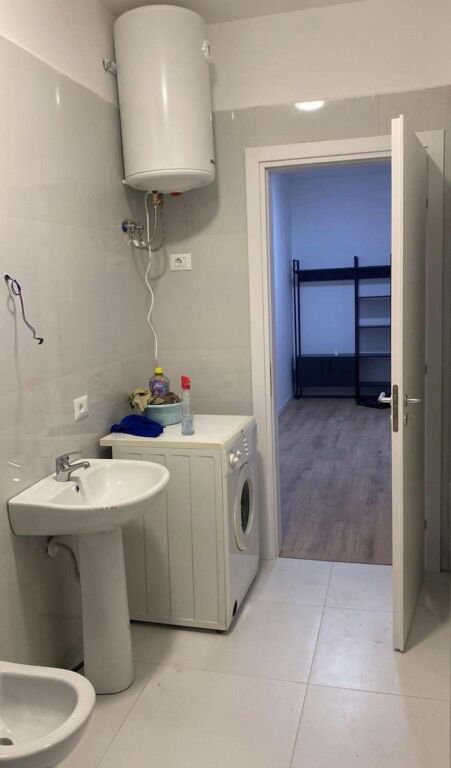 apartament me qera 2+1 Paskuqan