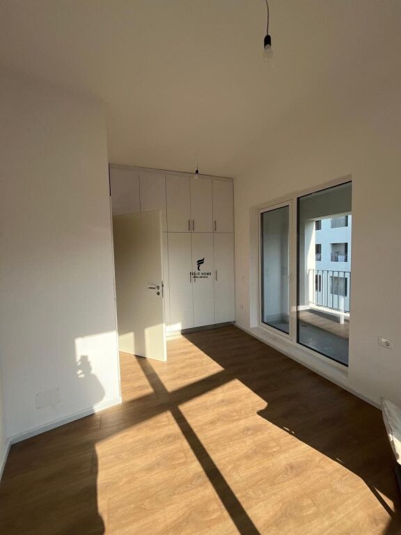 SHITET APARTAMENT 2+1+2 ALI DEMI 137.000 EURO FH-77955