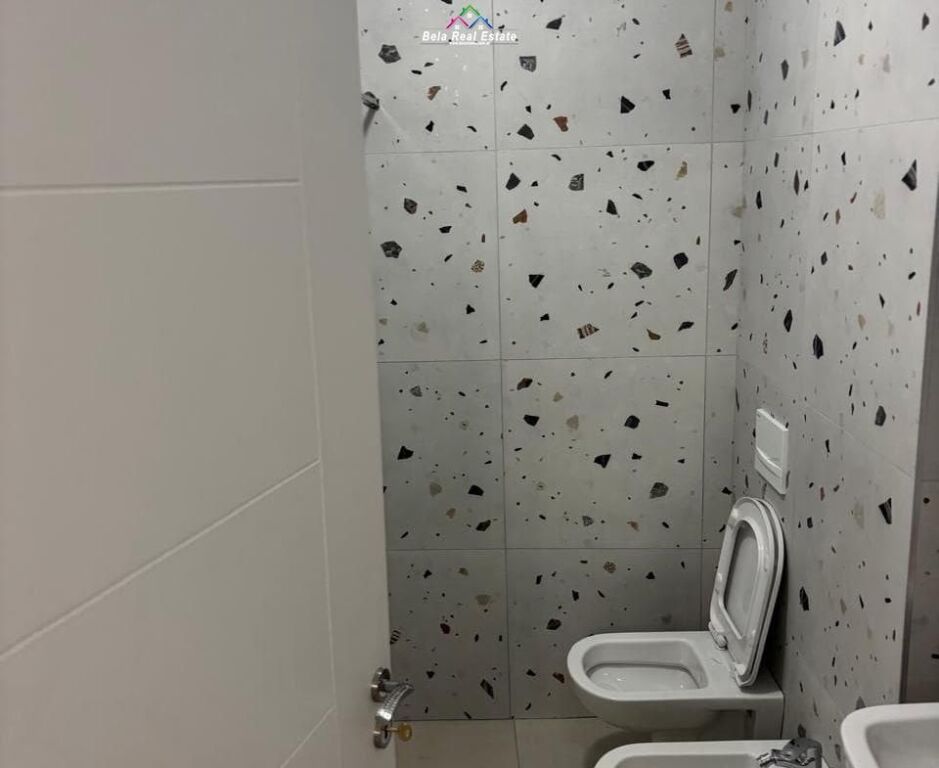 Apartament Me Qera 1+1 Ne 5 Maj (ID B2101742) Tirane