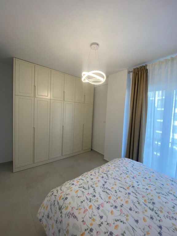 🏡 Apartament 2+1+2 me qira – Pazari i Ri