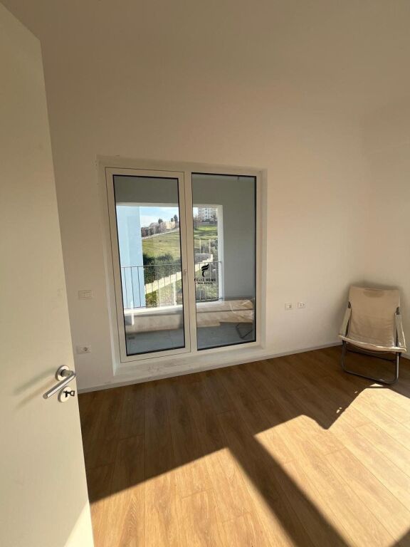 SHITET APARTAMENT 2+1+2 ALI DEMI 137.000 EURO FH-77955