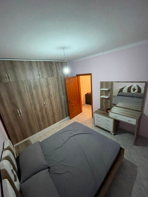 Apartament 2+1 me qira – Kombinat !