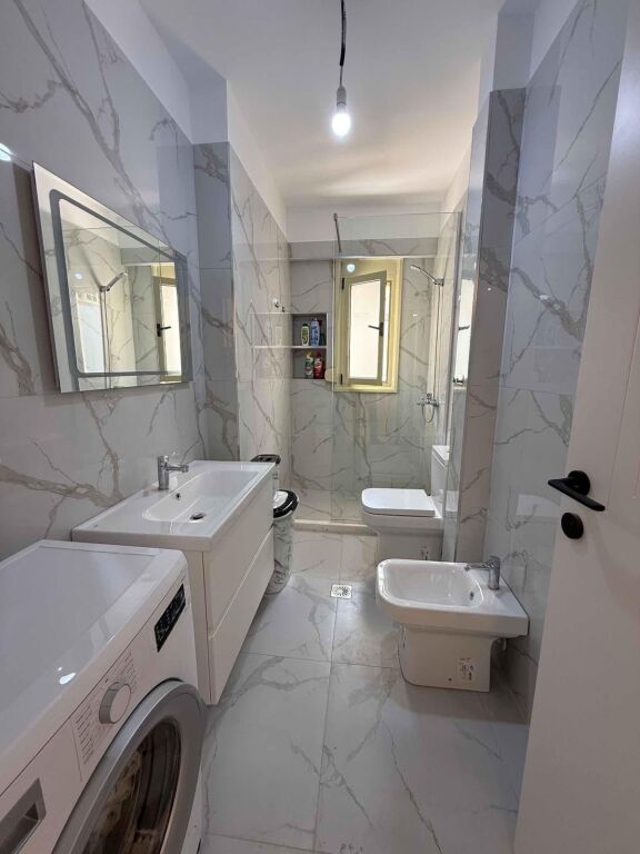 🏠Appartamento 1+1 in affitto annuale a Lungomare, Vlora