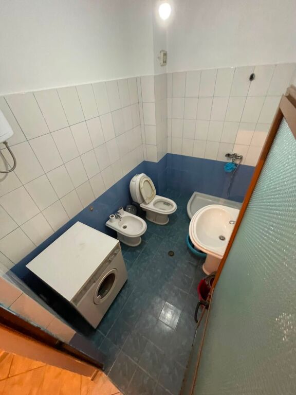 Apartament 2+1 me qira – Kombinat !