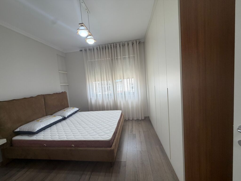 Apartament 1+1 me qira në Tower Bridge 3