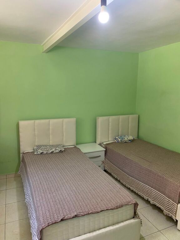 Gazoniere,kat 1,besnik sykja vasil shanto,350 mije leke