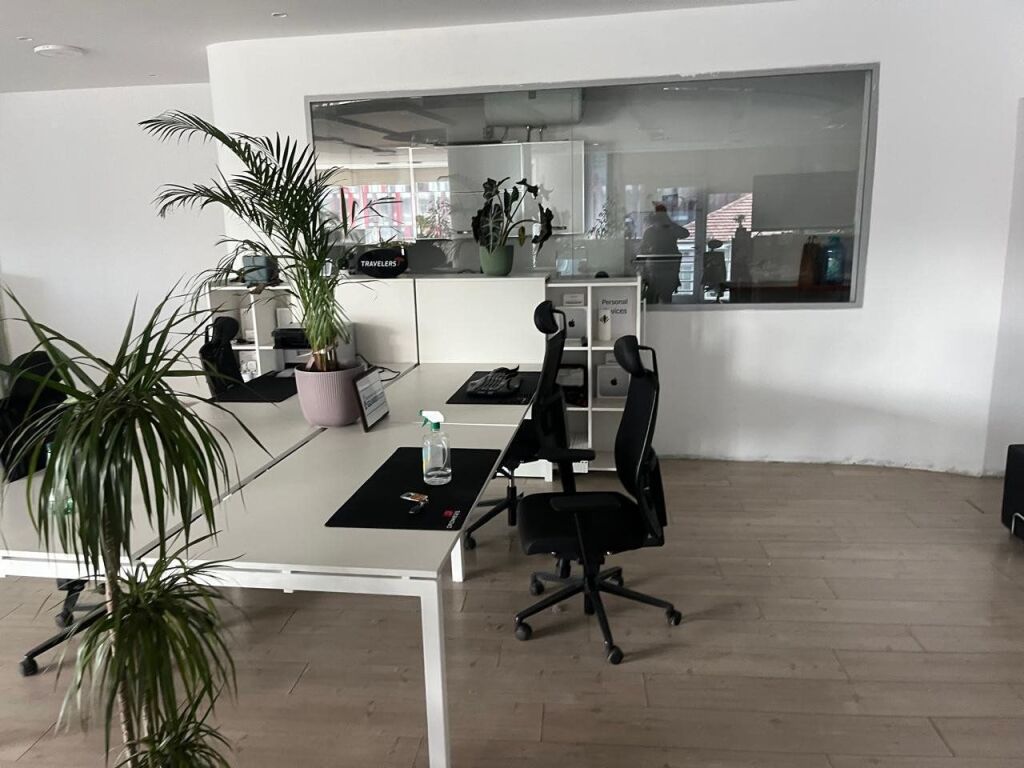 UFFICIO IN AFFITTO 300 M2 AIR ALBANIA 700.000 LEKE FH-78001