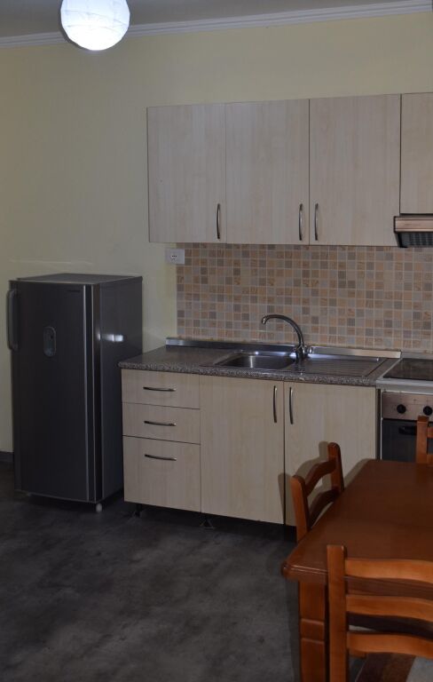 Jepet Me Qera Apartament 1+1+1 Ballkon
