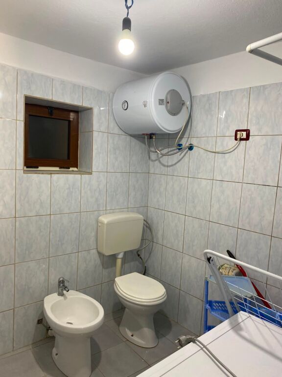 Gazoniere,kat 1,besnik sykja vasil shanto,350 mije leke