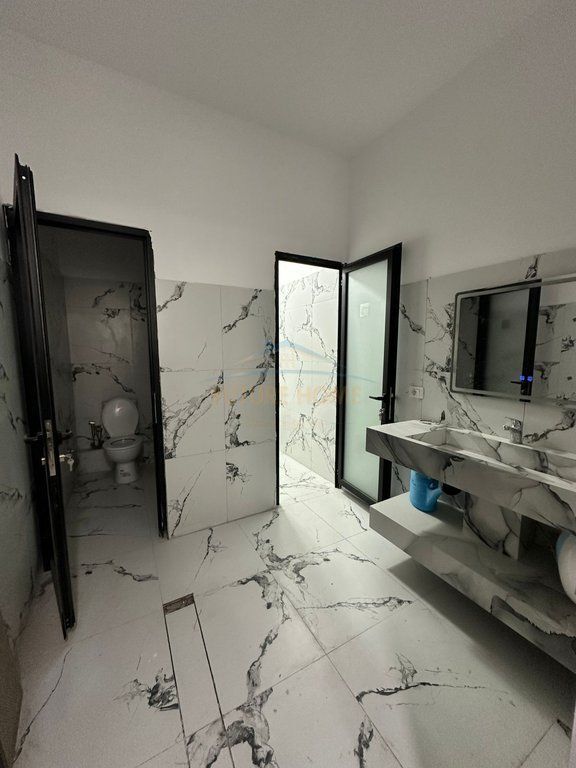 Rent, Business Premises, Transballkanike, Vlore