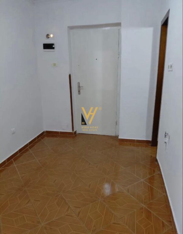 JEPET APARTAMENT 2+1 ME QIRA TE BLV.BAJRAM CURRI 45.000 LEKE