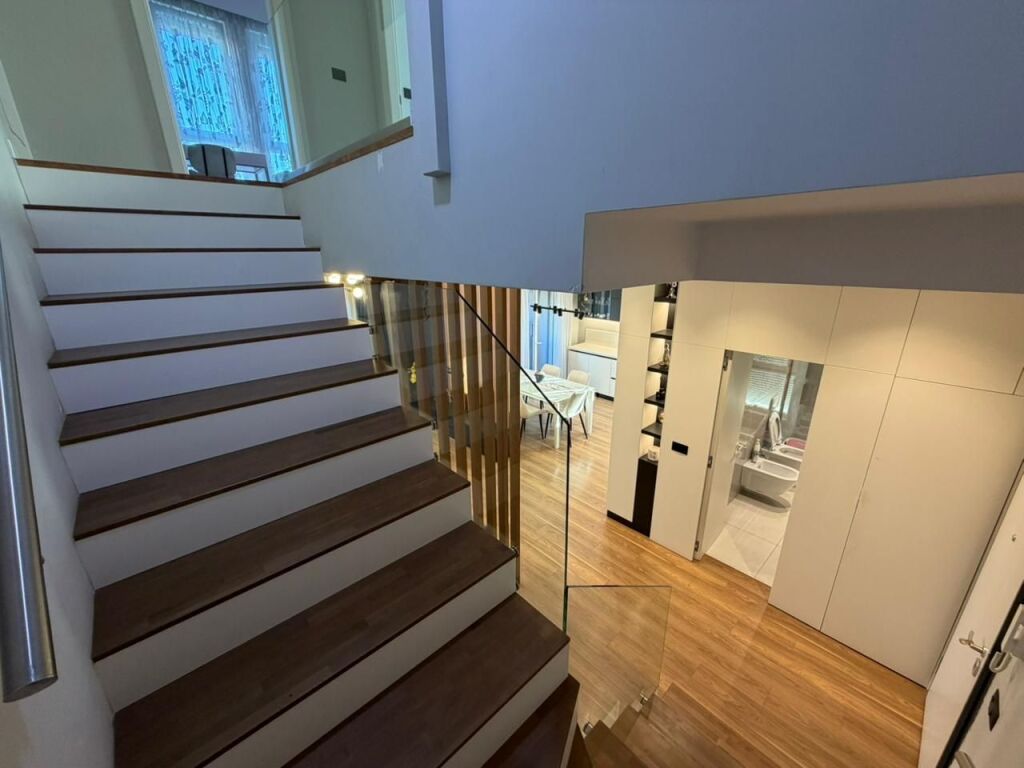 🏡 Duplex apartment 3+1+2 for rent in the 📍 5 Maj area💰 70,000 lek /month