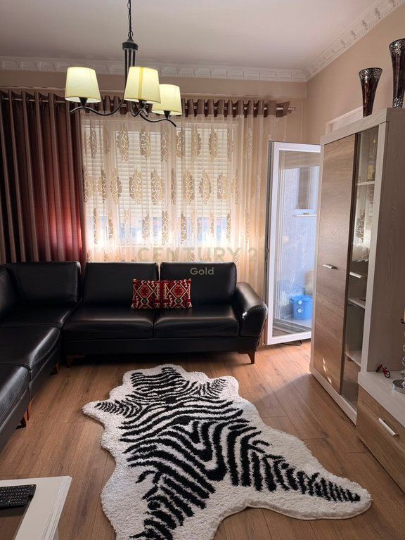 Shitet Apartament 2+1+2 / 2 Ballkone Tek Selvia!