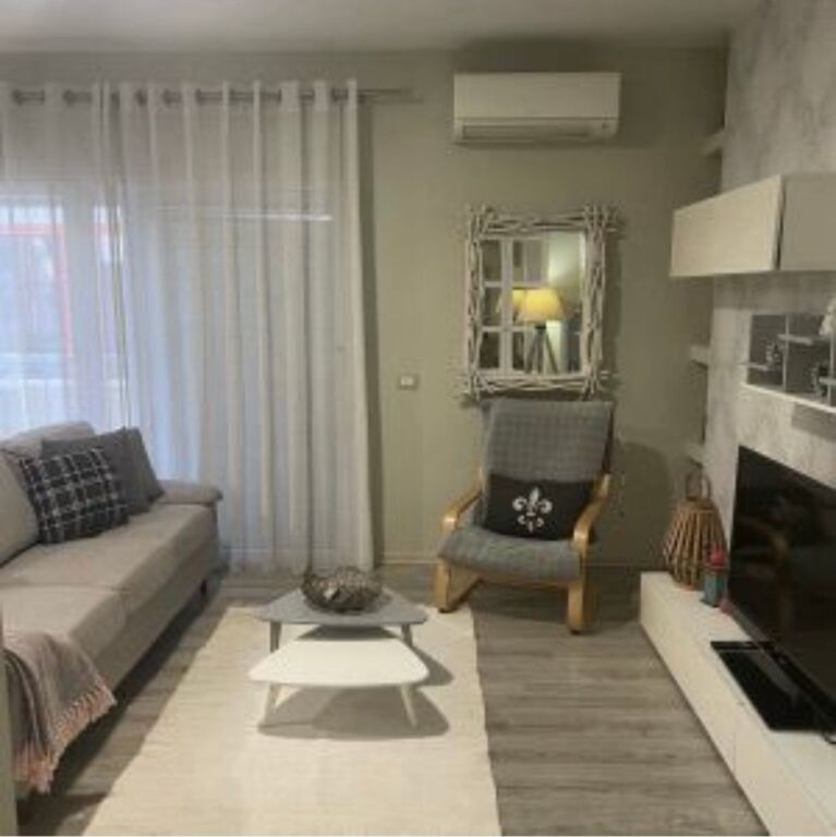 2+1,mbi kristal center,98 m2,195 miljon leke