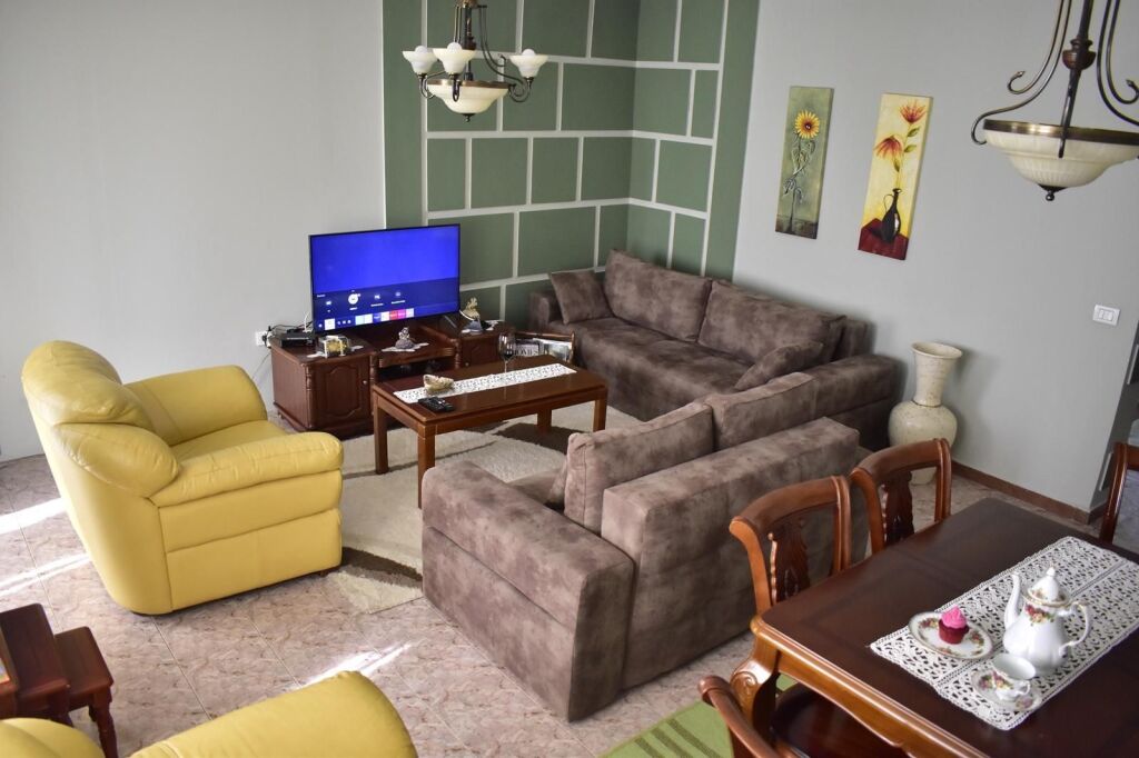 Apartament 2+1 ne qender