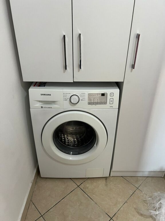 🏡 Apartment 2+1+2 for rent near📍 Kika 1 Complex, Paris Commune💰 Price: 65,000 lek/month (negotiable)