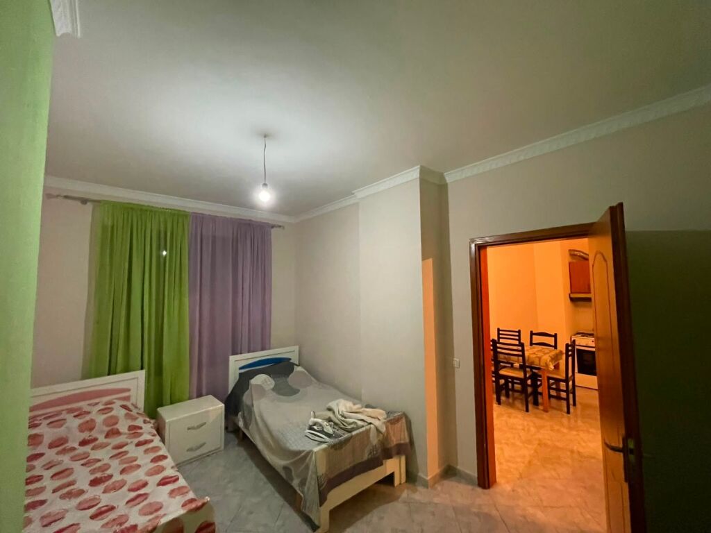 Apartament 2+1 me qira – Kombinat !
