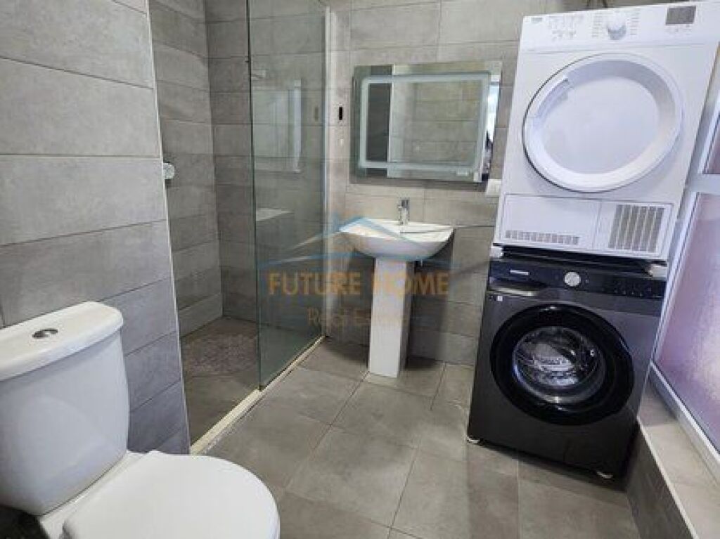 For sale, Studio apartment, KompleksiMangalem, Ali Demi