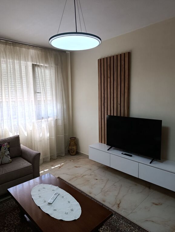 Qera | Apartament 1 + 1 | Rruga e Dibrës | 500 €/muaj