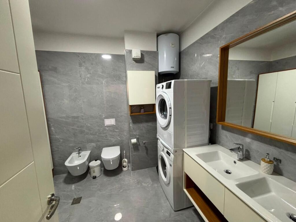 🏡 Jepet me qira apartament 1+1 Studio📍 Te Vilat Gjermane💰 Çmimi: 45.000 Lek/muaj