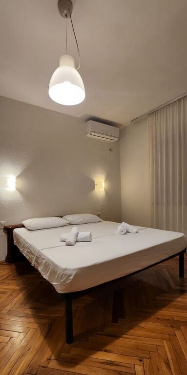 Qera | Apartament 1 + 1 | Bulevardi Zogu i Parë | 550 €/muaj