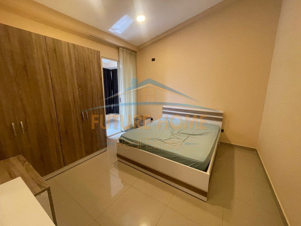 Disponojmë Apartament 1+1 me vendndodhje ne zonen e Saukut te Ri.