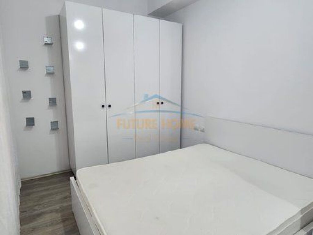 For sale, Studio apartment, KompleksiMangalem, Ali Demi