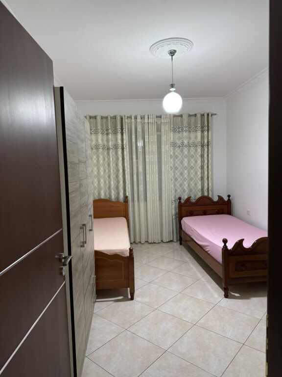 Apartament 2+1+2 Astir Rruga Loni Ligori