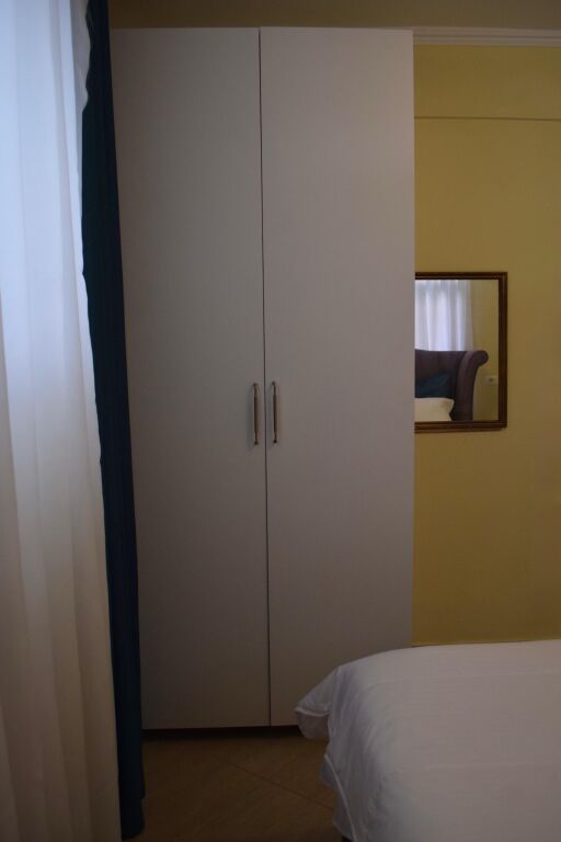 Jepet Me Qera Apartament 1+1+1 Ballkon