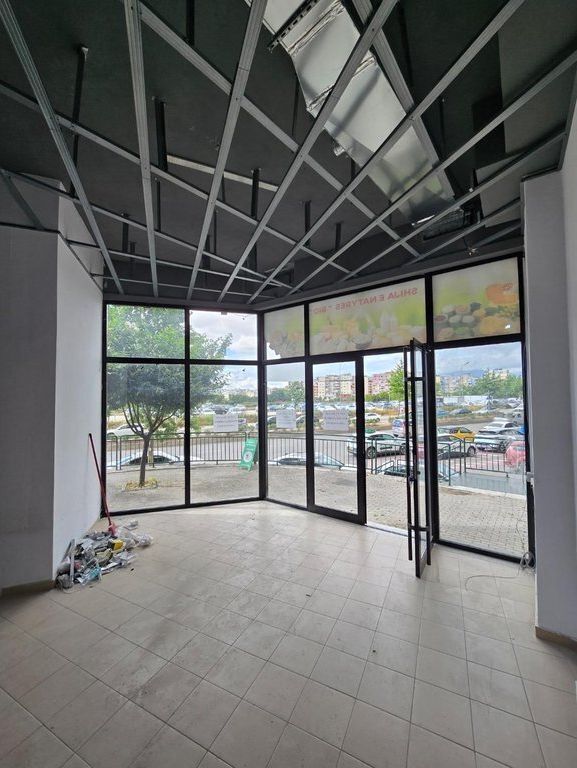 BUSINESS PREMISES FOR RENT IN ASTIR