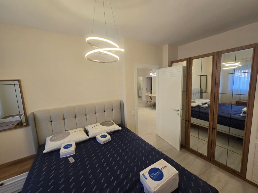 Affitto | Apartament 3 + 1 | Komuna e Parisit | 1200 €/mese