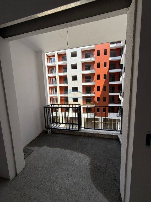 Shitet, Apartament 1+1, Space City, Paskuqan.