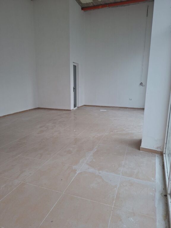 Space 60m2, at the new boulevard, 1000 euros