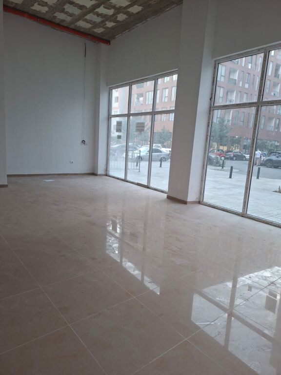 Space 60m2, at the new boulevard, 1000 euros