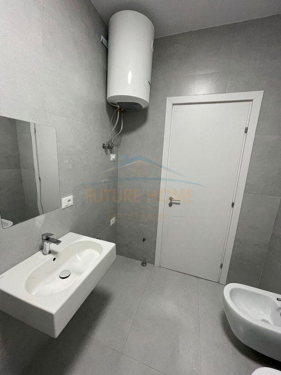 Jap me qera apartament 1+1, Kompleksi Aura rruga dritan hoxha