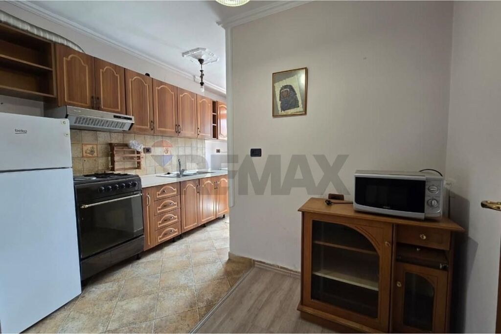 FOR RENT APARTMENT 1+1 ON MYSLYM SHYRI STREET!