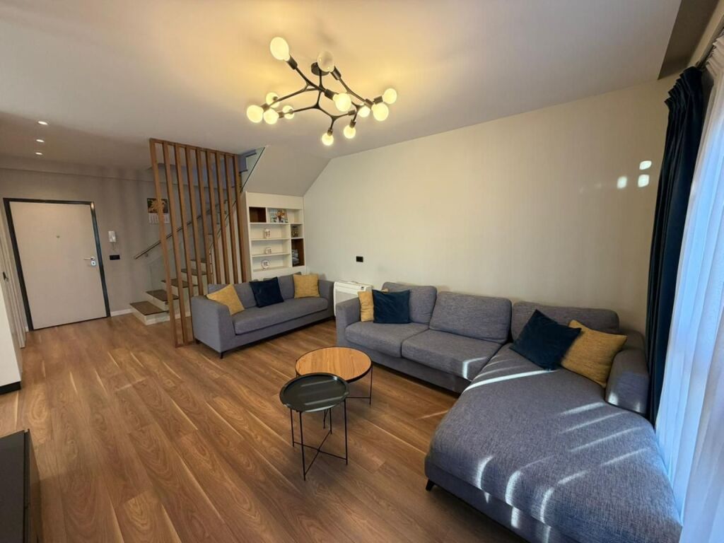 🏡 Duplex apartment 3+1+2 for rent in the 📍 5 Maj area💰 70,000 lek /month