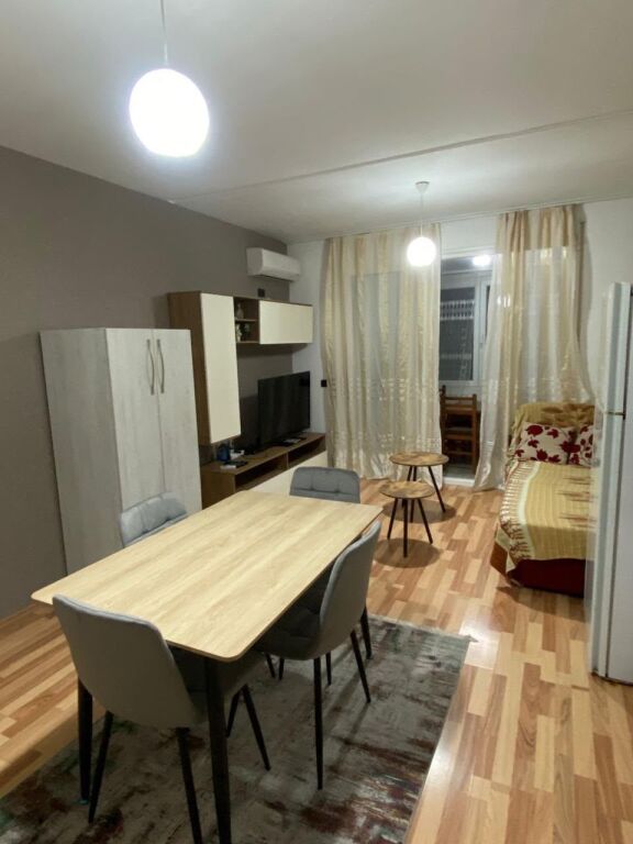 Apartamwnt 1+1 per qera ne Astir !