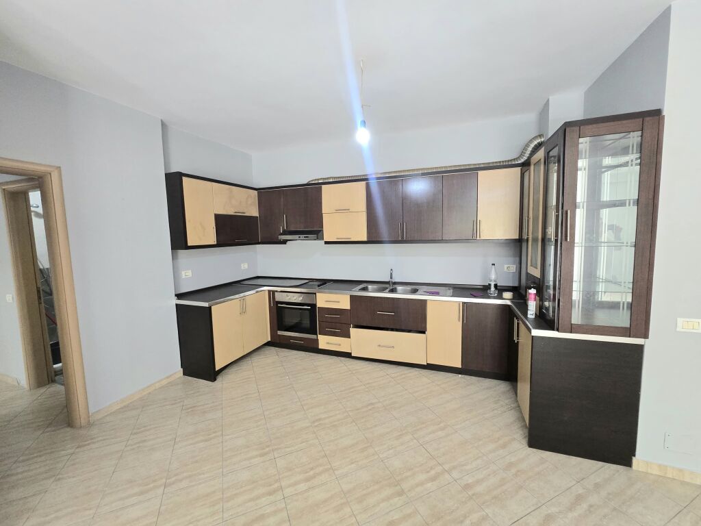 Apartment / Office For Rent Kodra e Diellit 1