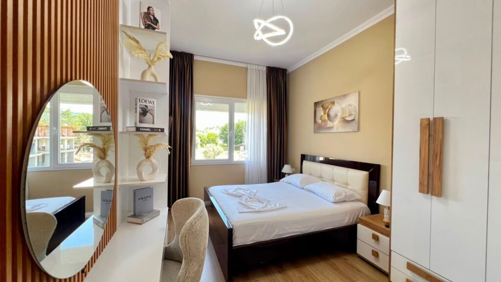 For Rent: Premium 1+1 Apartment + 1 Garage 🅿️📍 Botanical Garden (Near the Mosque) – 4th Floor – 70m² – 70,000 ALL/Month || Never Lived In Before, 100% Brand New ✨️