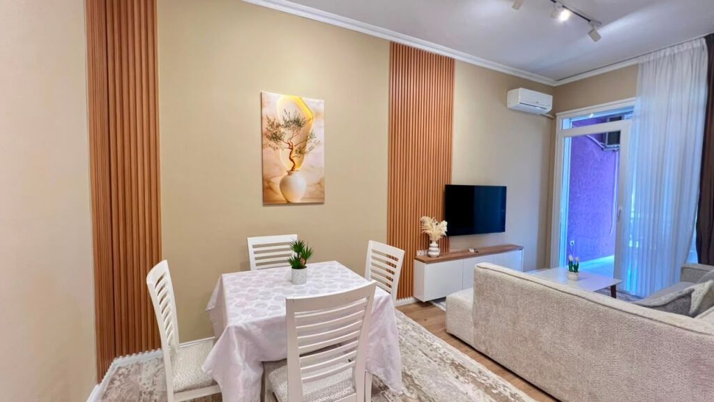 For Rent: Premium 1+1 Apartment + 1 Garage 🅿️📍 Botanical Garden (Near the Mosque) – 4th Floor – 70m² – 70,000 ALL/Month || Never Lived In Before, 100% Brand New ✨️