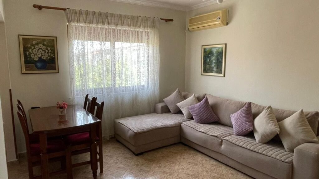 Affittasi Appartamento 1+1+1 Balcone