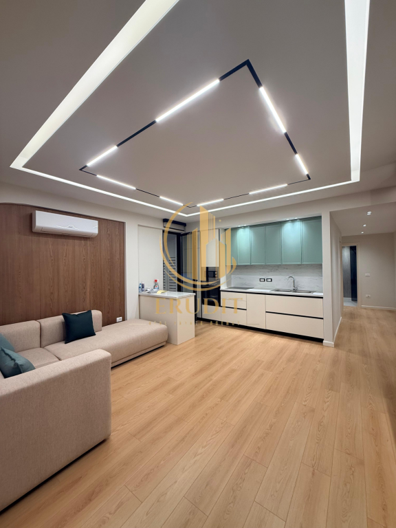 🏡 Appartamento 2+1 in affitto al secondo piano di una villa nella zona della Spiaggia Vecchia, Vlora